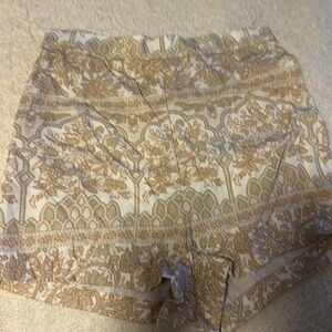 Novella Royale shorts